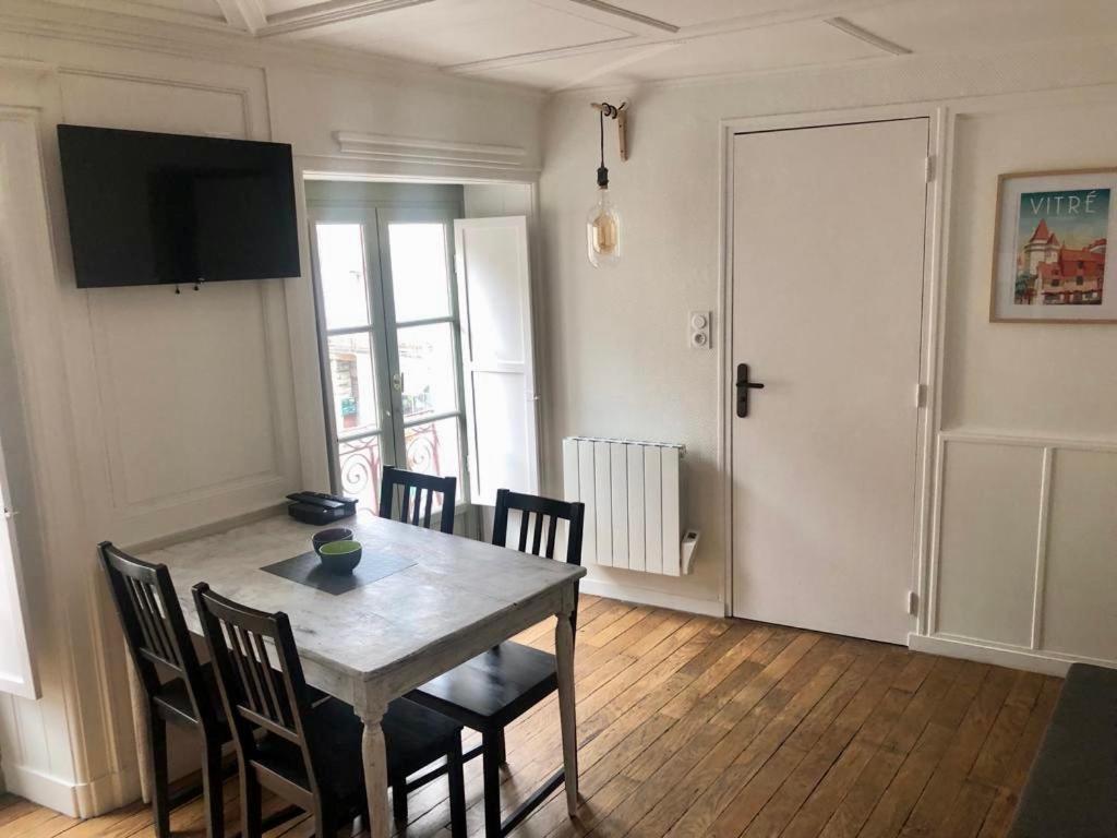 Le Garengeot - Wifi - Centre Ville - Property Rental Nm Vitre  Luaran gambar